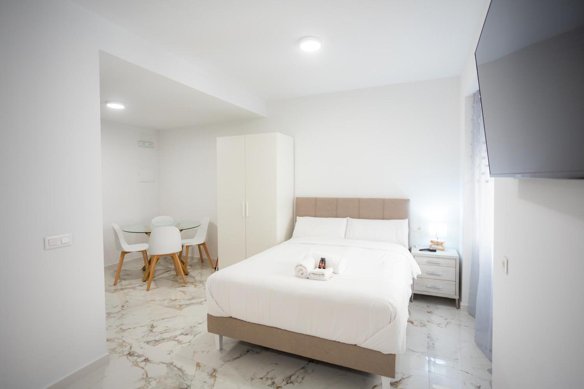 L&G Apartments Bahia Suite Alicante Eksteriør bilde