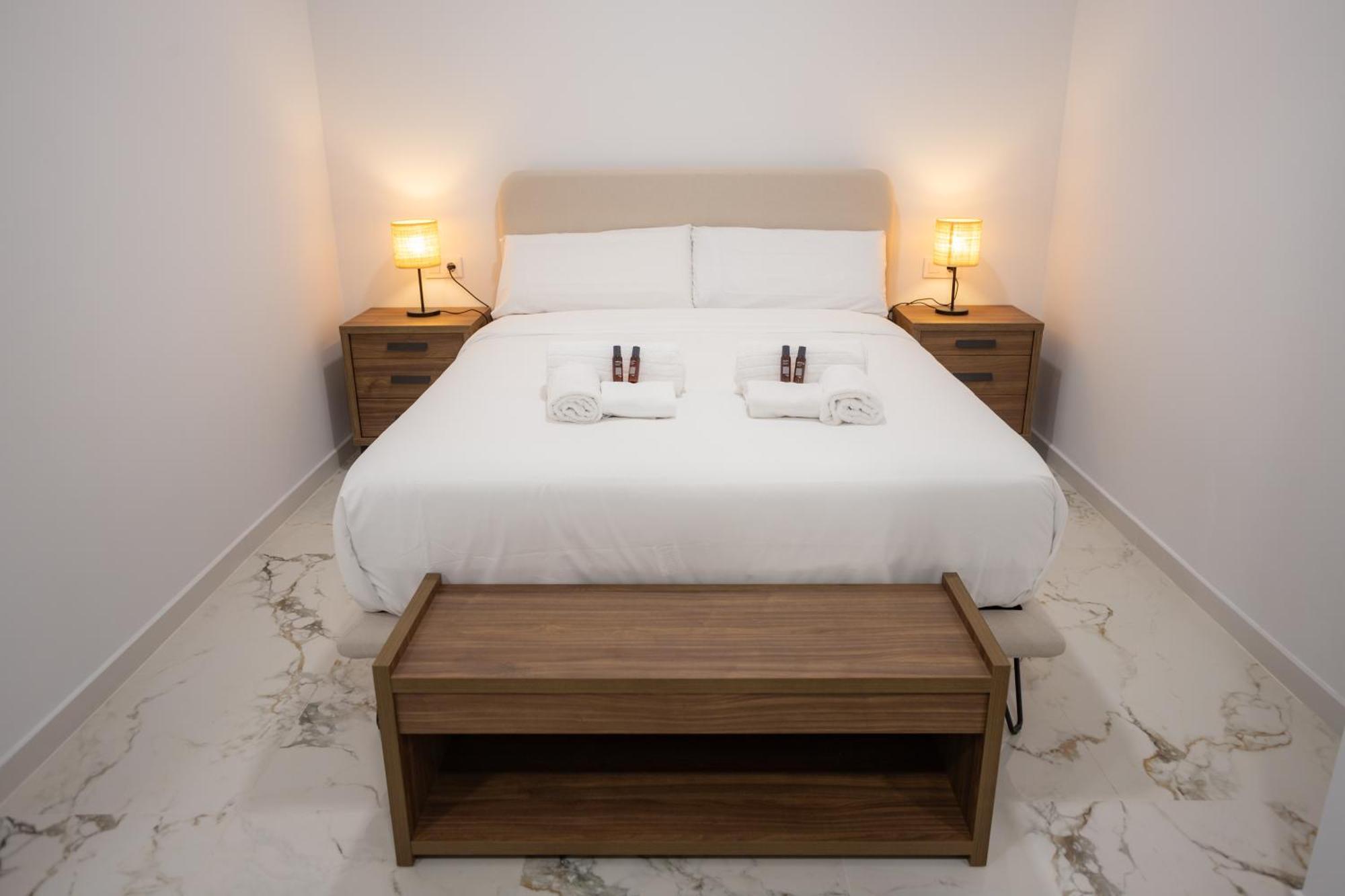 L&G Apartments Bahia Suite Alicante Eksteriør bilde
